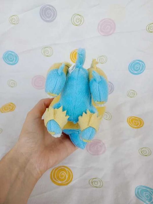 pokémon peluche Manectric banpresto / bandai
