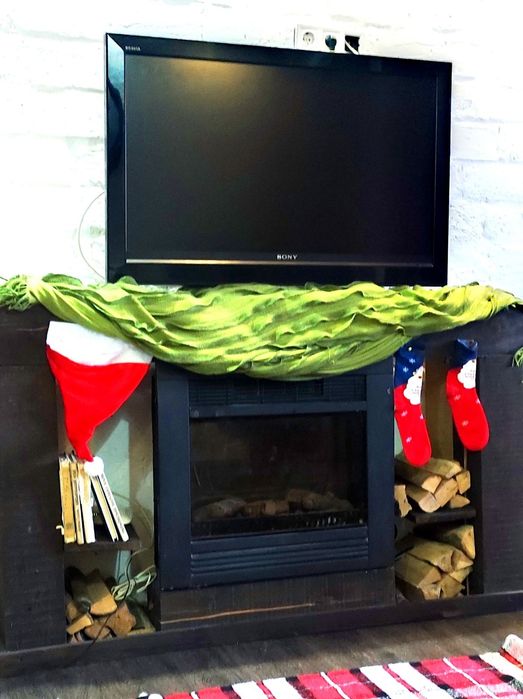 1-кім. Пивзавод, "Лагуна". ДЗЕРКАЛЬНА СТЕЛЯ. Подобово, погодинно.