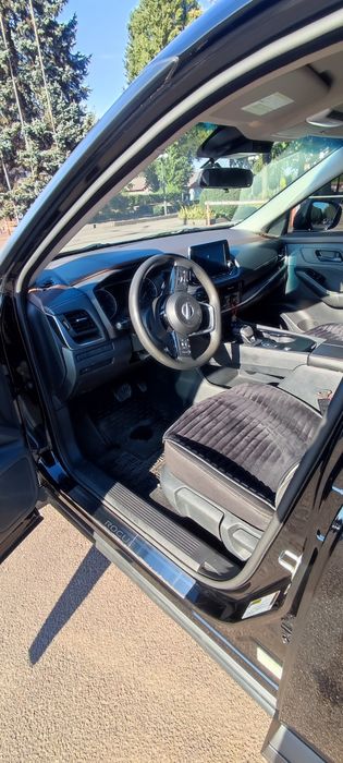 Nissan rogue  t33
