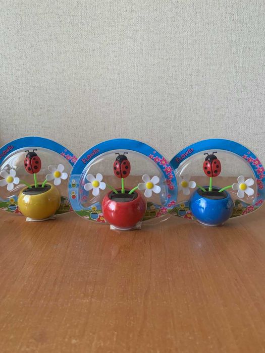 Сувенир танцующий цветочек Флип-Флап
