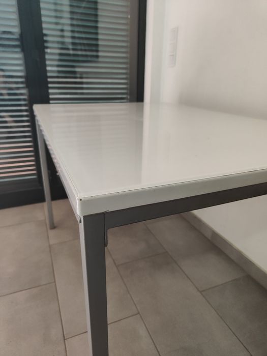Mesa cozinha + 3 Cadeiras