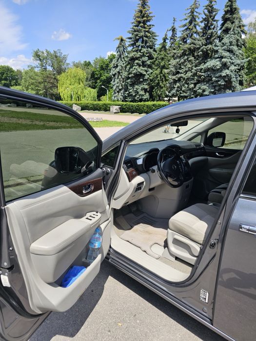 Продам Nissan Quest