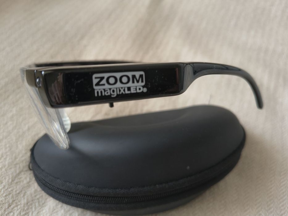 Okulary powiększające +2.50 z funkcją LED