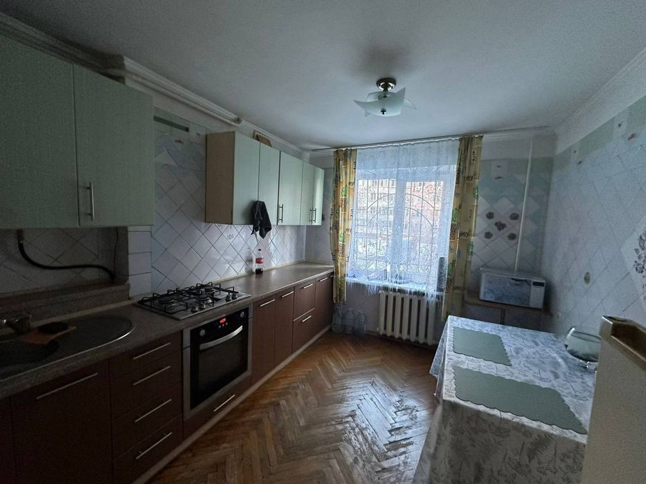 Продам 3к Перемога -3, Наб Перемоги, 104, поверх 1/9, МОЖНА БЕЗНАЛ (є орендарі)