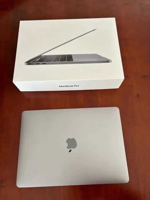 Macbook Pro 13" 2020 Como NOVO - Custou 1600€