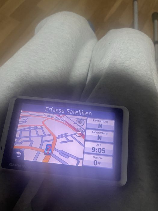 Nawigacja samochodowa dla kolekcjonerow Garmin nuvi 1350