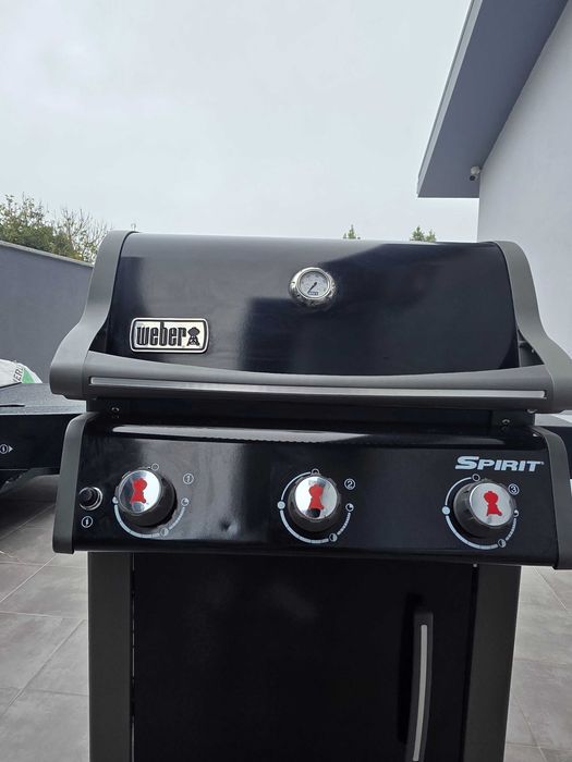 Weber Spirit e300