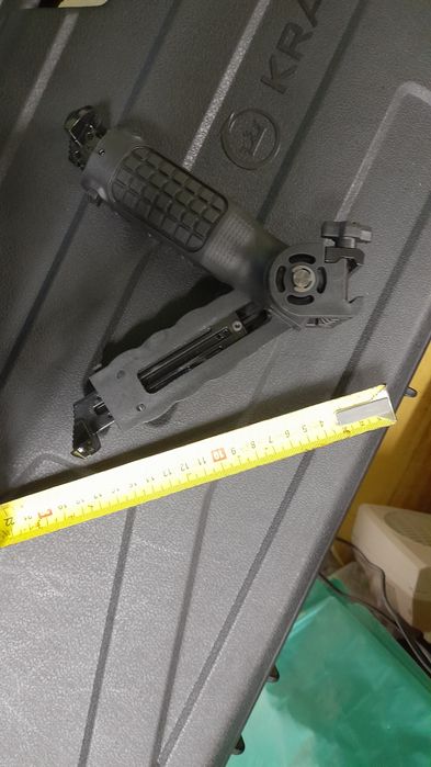 Punho / bipé para carabina