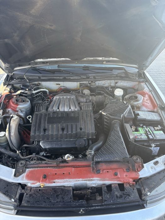Mitsubishi Galant 8 с мотором 2.4 V6