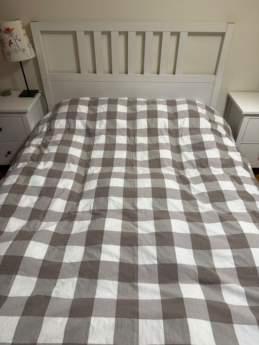 Łóżko 140 x 200 sypialnia