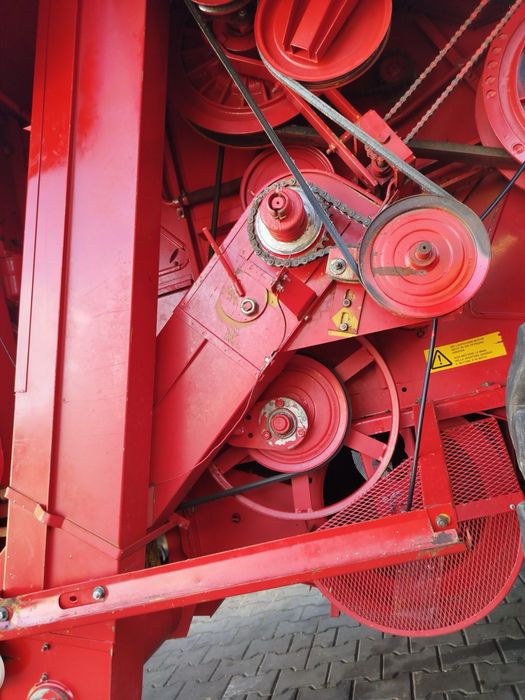 Комбайн Массей Фергюсон 20. Massey Ferguson 20