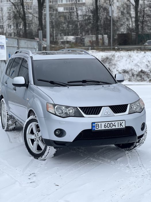 Продам Outlander XL