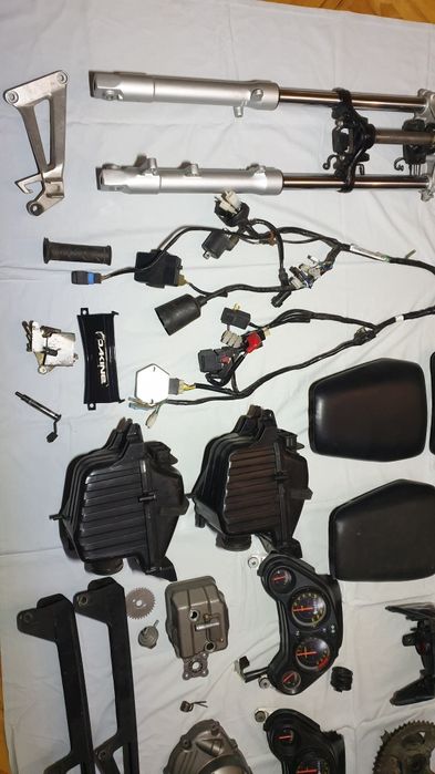 Honda Cbr jc34 części