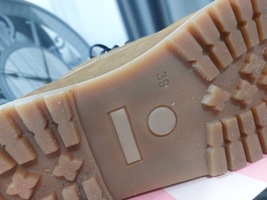 БОТИНКИ кожаные Осень- зима 
• В