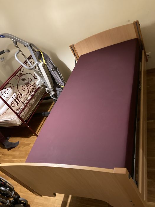 Cama articulada eléctrica