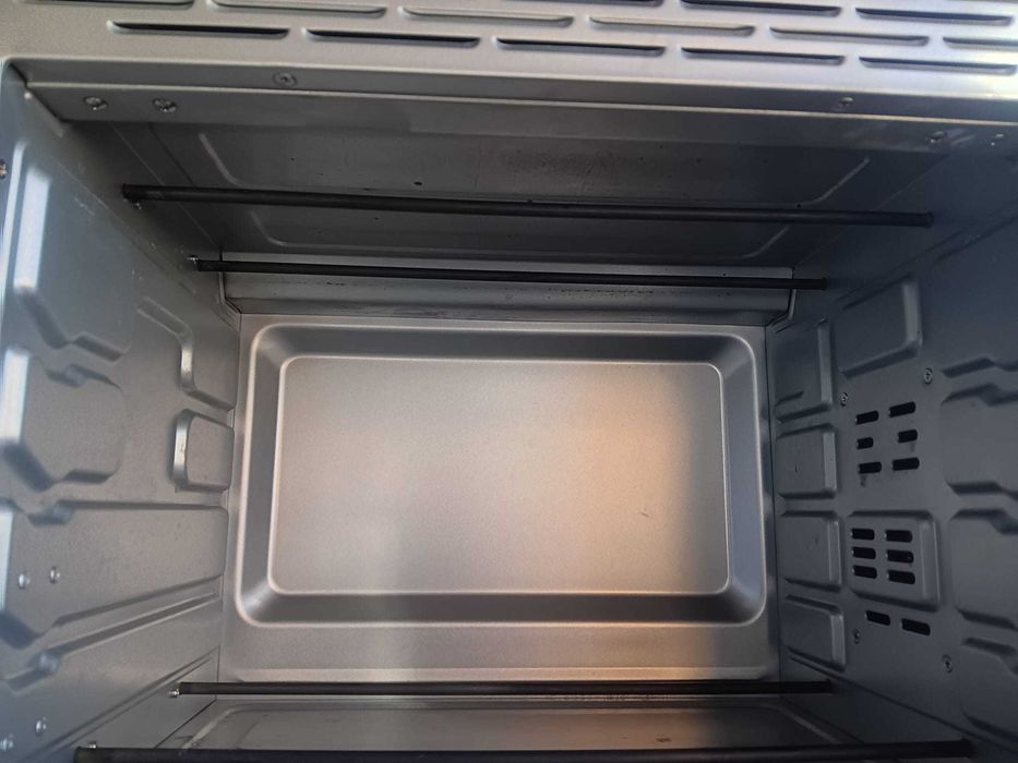 Forno Compacto de 38 Litros. Como novo