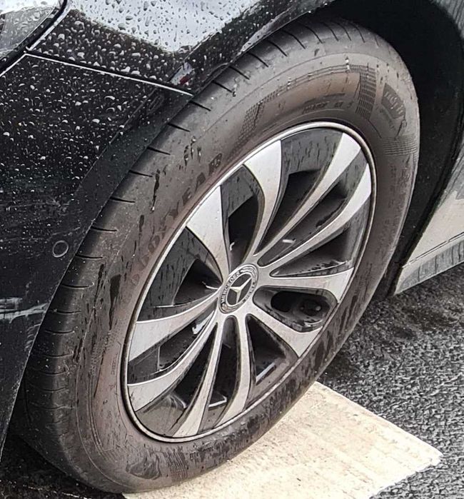 4 koła do Mercedesa - opony letnie 225 60 R17 i felgi