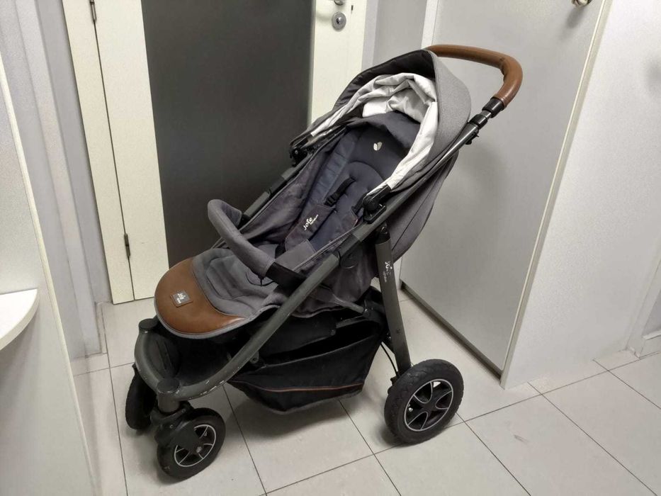 Spacerówka Joie Signature