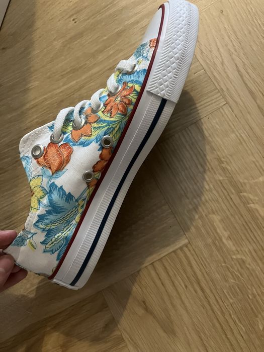 Buty w stylu Converse