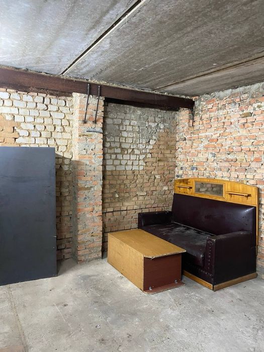 гараж з переоформленям