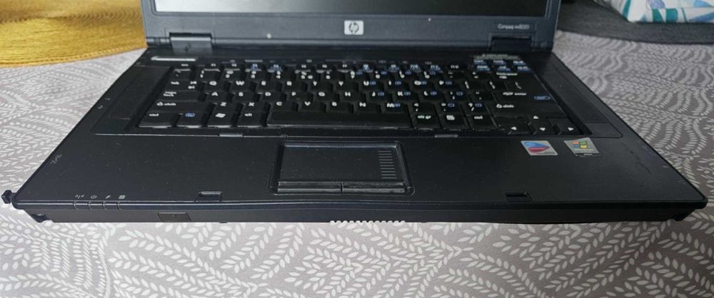 HP Compaq nx 8220