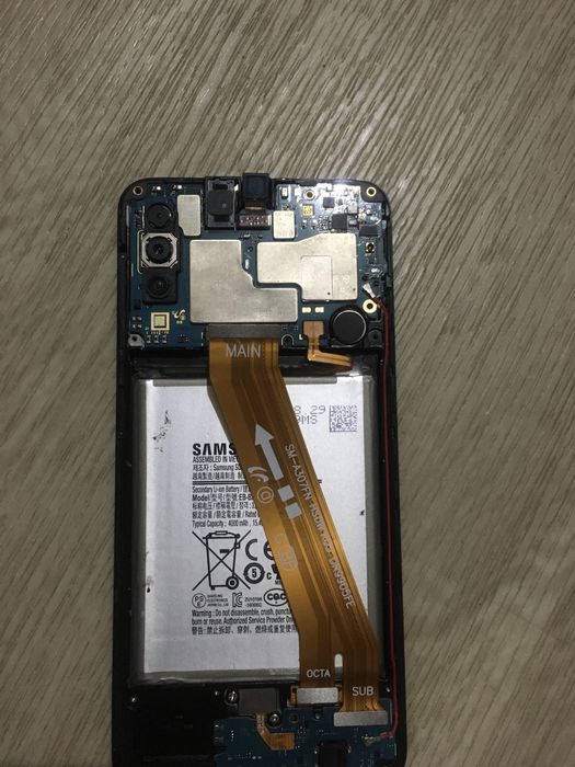 Samsung A30S продам