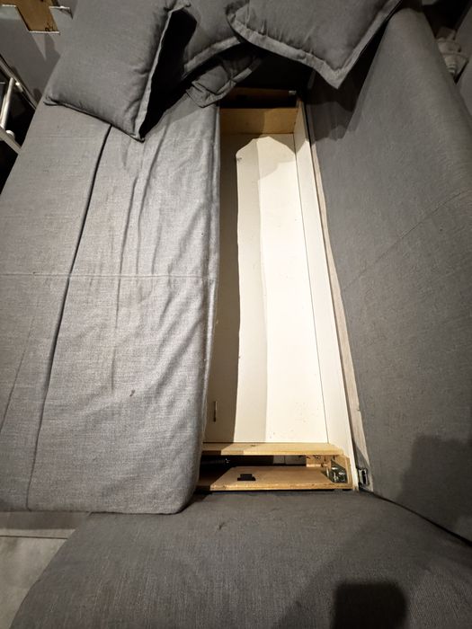 Szara kanapa 3-osobowa