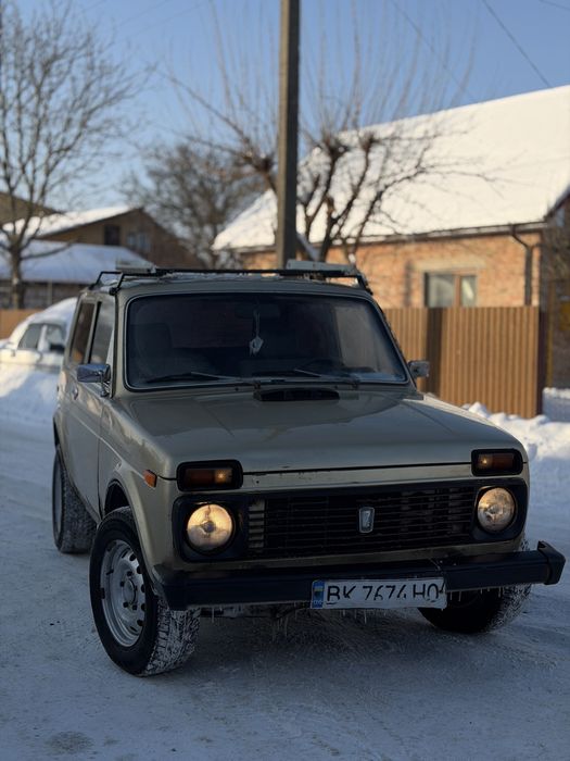 Нива 2121 1.6 бензин