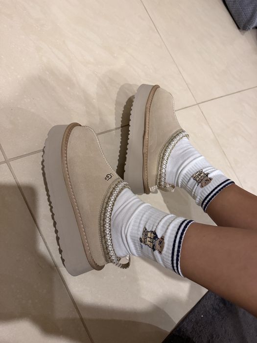 Стильні уггі UGG Tazz на високій платформі (Must Have сезону)