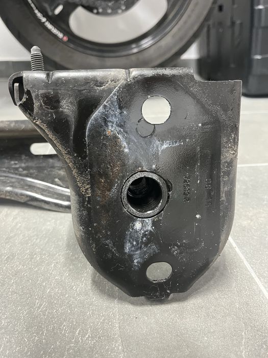 Reforço Parachoques Traseiro BMW F10 F11