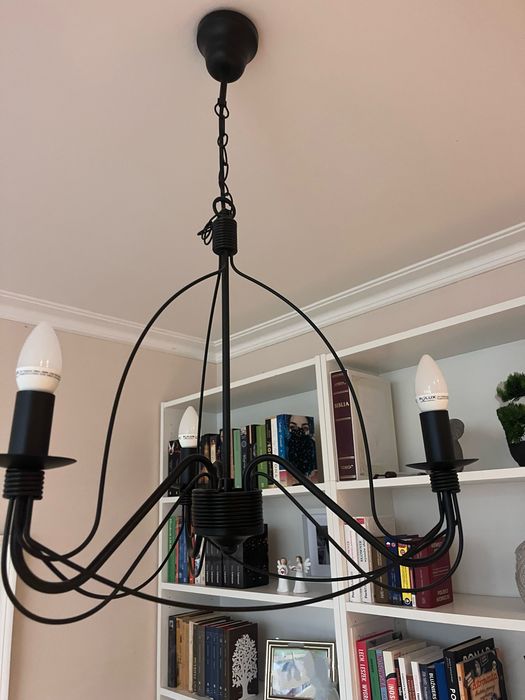 Żyrandol lampa klasyczna stylizowana czarna