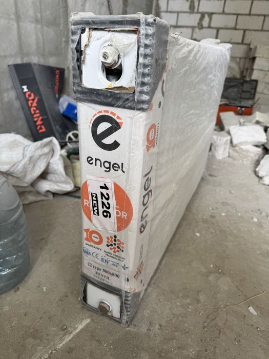 Продам два радиатора Engel