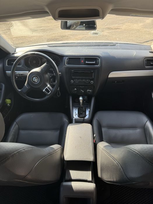 В продаже Джетта 6 VW Jetta 6 2.5 2012