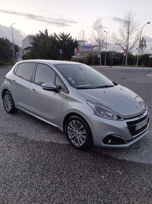 Peugeot 208 staly