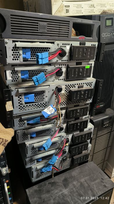 Бесперебойник APC Smart UPS 3000 DLA3000RMi2U SUA3000RMi2U