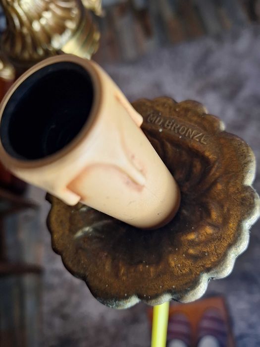 Люстра бронзовая 3х рожковая.