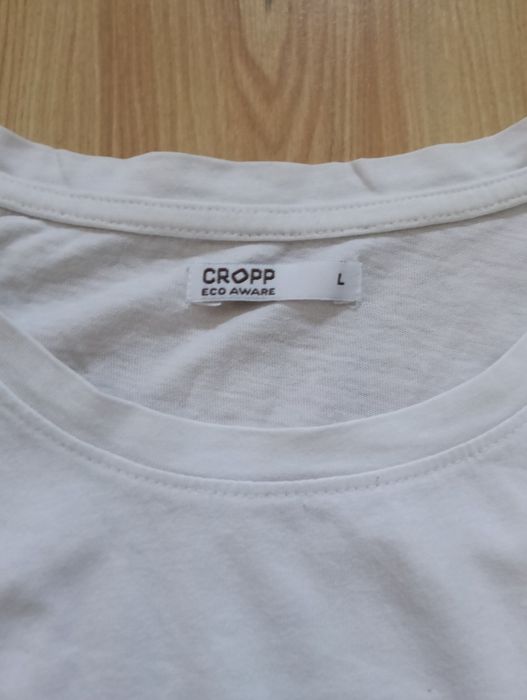 T-shirt z CROPPA