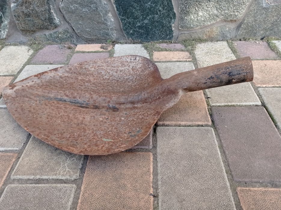 Лопата підборочна