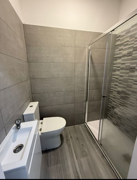 T0 NOVO  Com PISCINA e DESPESAS Todas INCLUÍDAS  de 500€ a  600€