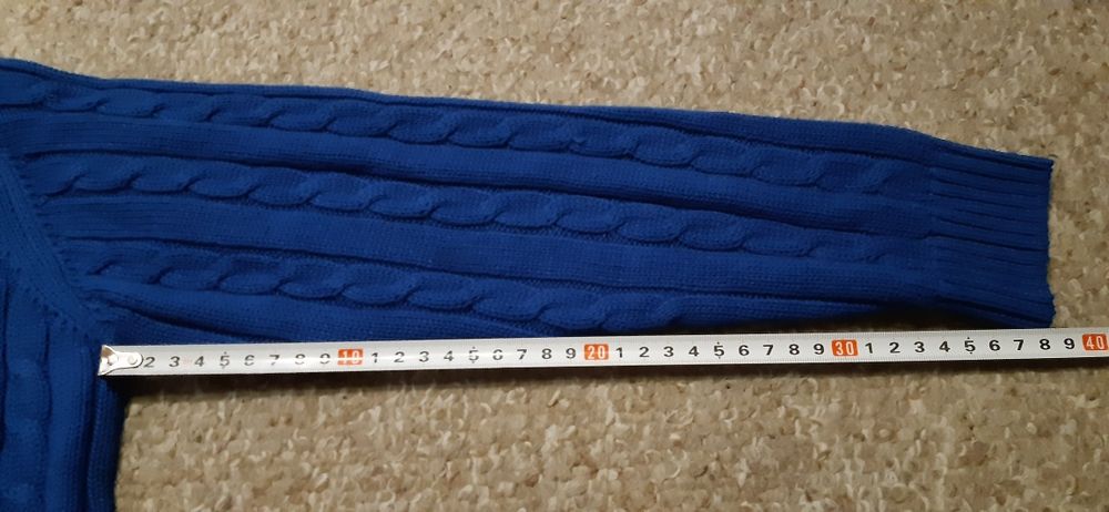 Sweter chłopięcy, rozm. 134.