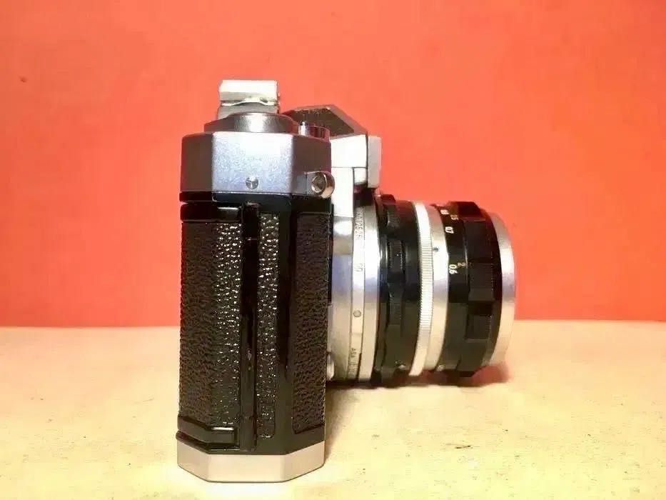 NIKKORMAT FT / NIKON - câmera fotográfica icónica da década de 70