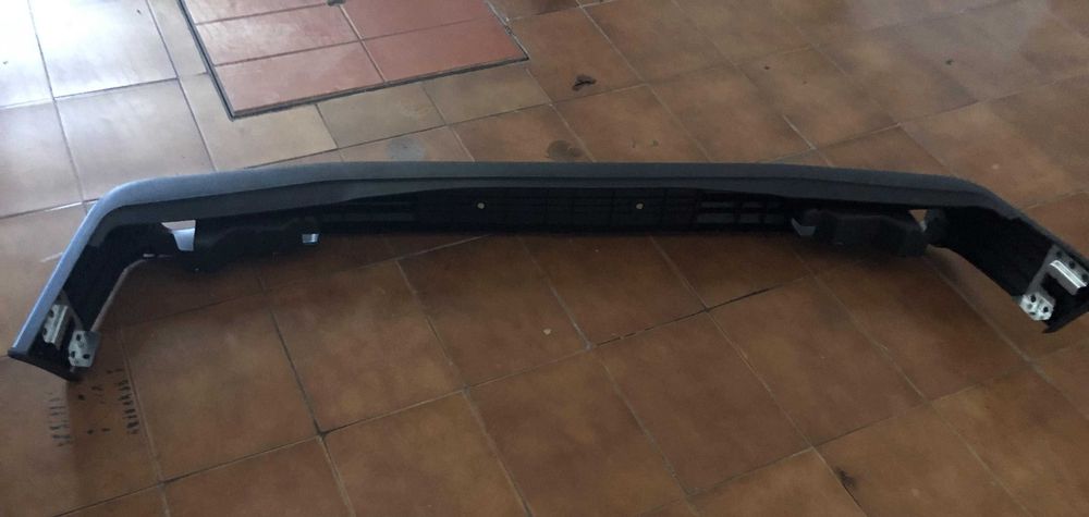 Para-choques traseiro de Peugeot 406 -  2.0 HDi 110 STDT - (NOVO)