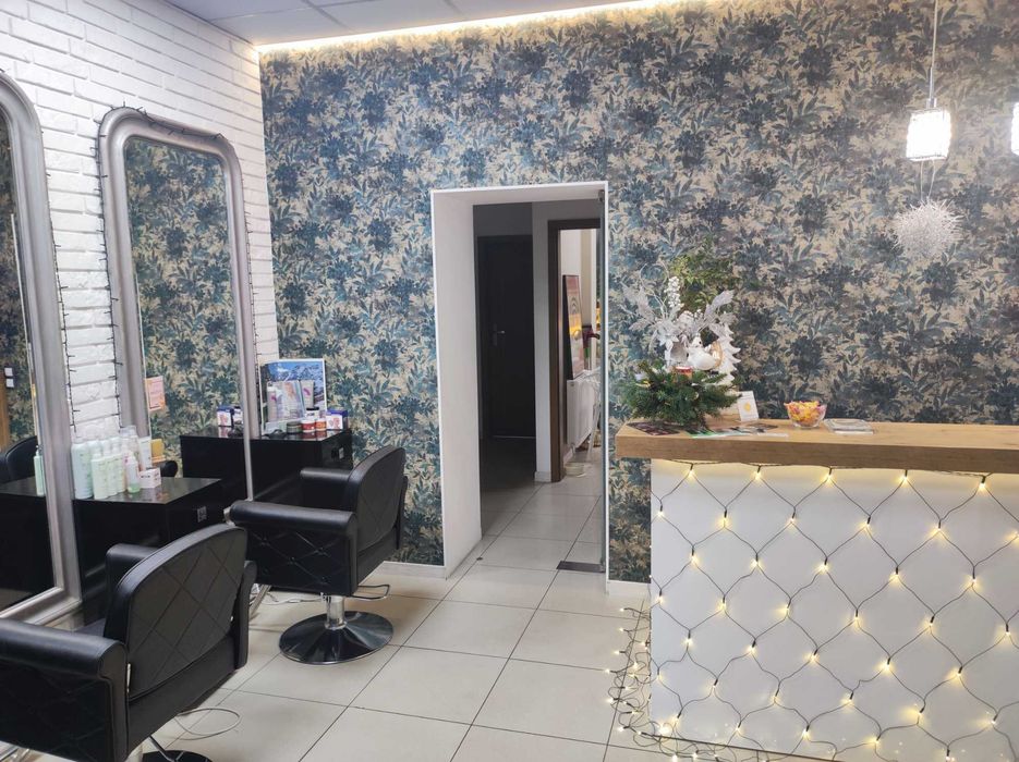 Do wynajęcia stanowisko fryzjerskie w centrum Gdyni!