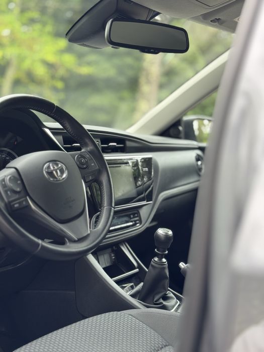 Toyota corolla 1.33 vvti Exlusive (32 mil km)