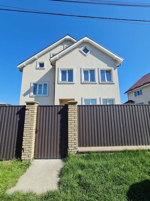 Продам будинок Боярка Віта-Поштова світло вода гараж