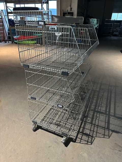 Kosze sklepowe, regały  sklepowe koszowe na kółkach