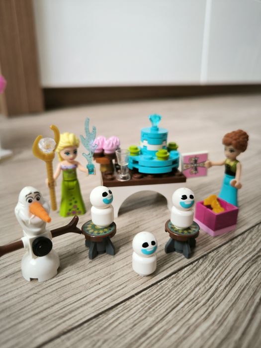Zestaw LEGO 41068 Frozen z Olafem Arendelle Castle Celebration