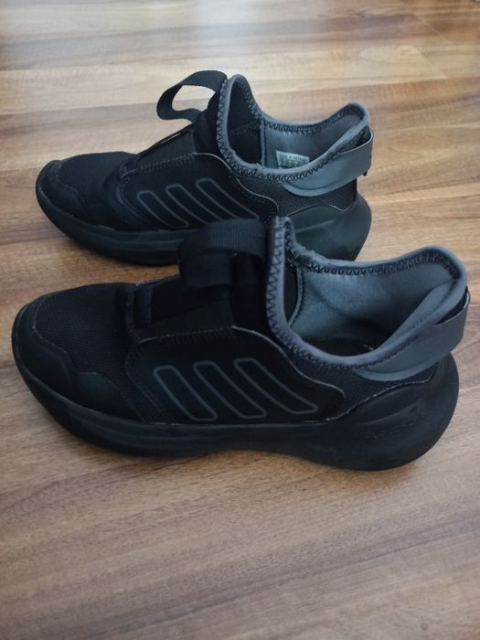 Buty Adidas wsuwane. roz.33,5 dł.wkł.20,5