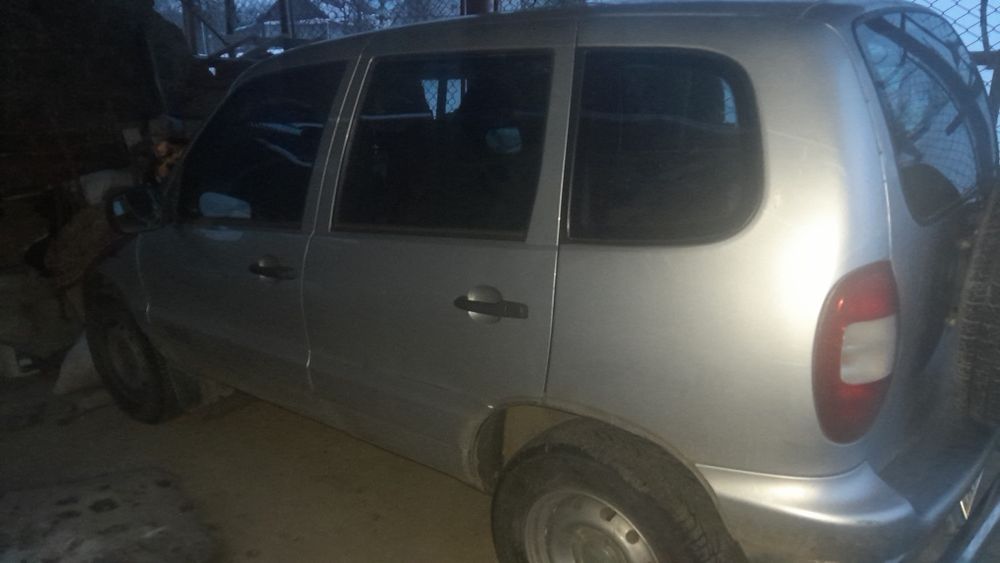 Продам ниву шевроле