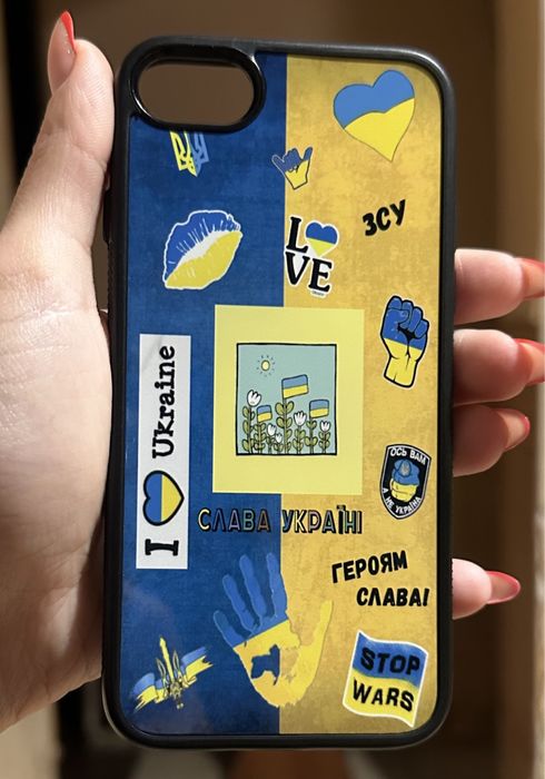 Продам комплект чехлов на 7/8 айфон